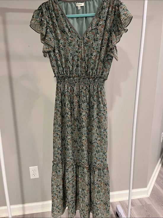 Max Studio Dresses & Skirts - Max Studio Sage Green Floral Ruffle Sleeve Maxi Dress
